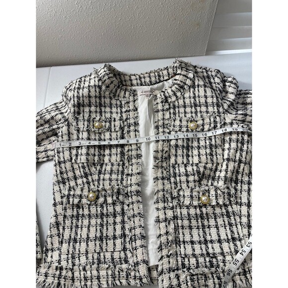 Chic Tweed Pearl Button Crop Jacket | Black White Plaid Bouclé Blazer S - Picture 8 of 9